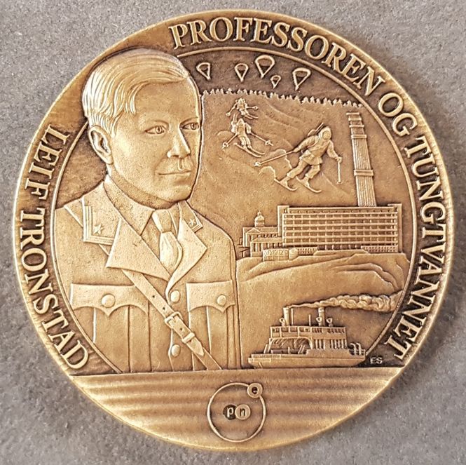 Hovedbilde Leif Tronstad - Professoren og tungtvannet
