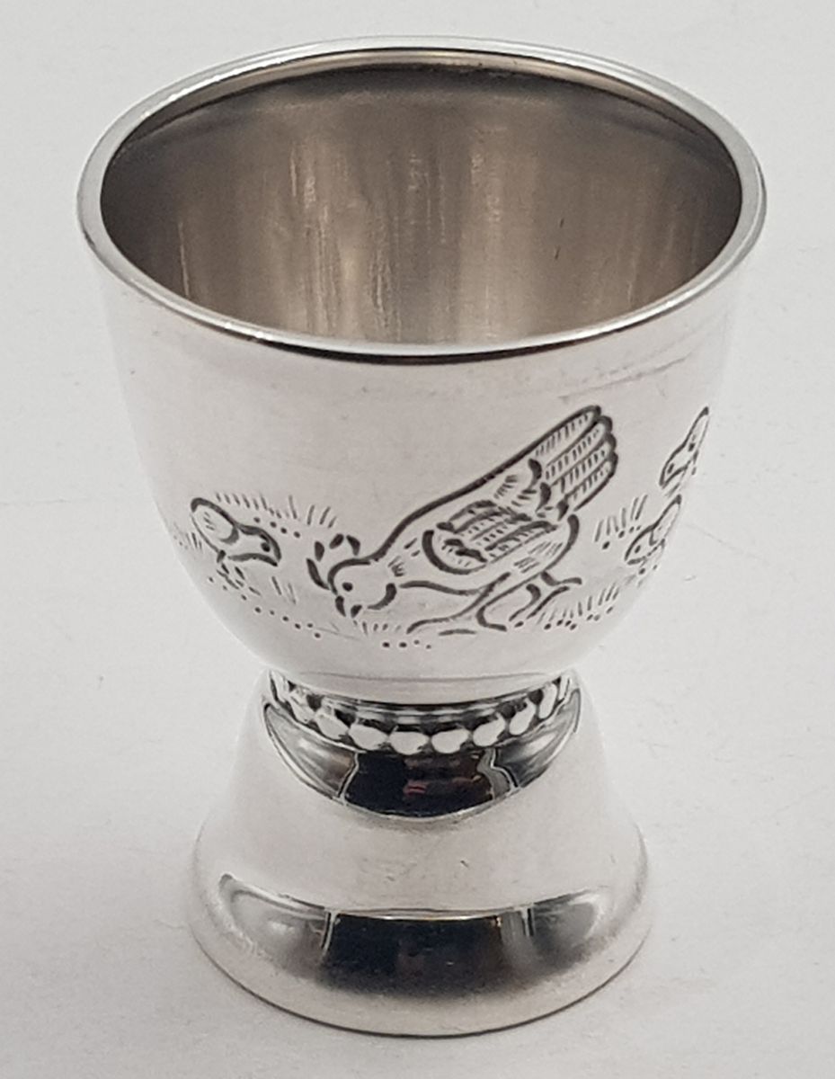 Kylling: Eggeglass i 830 S