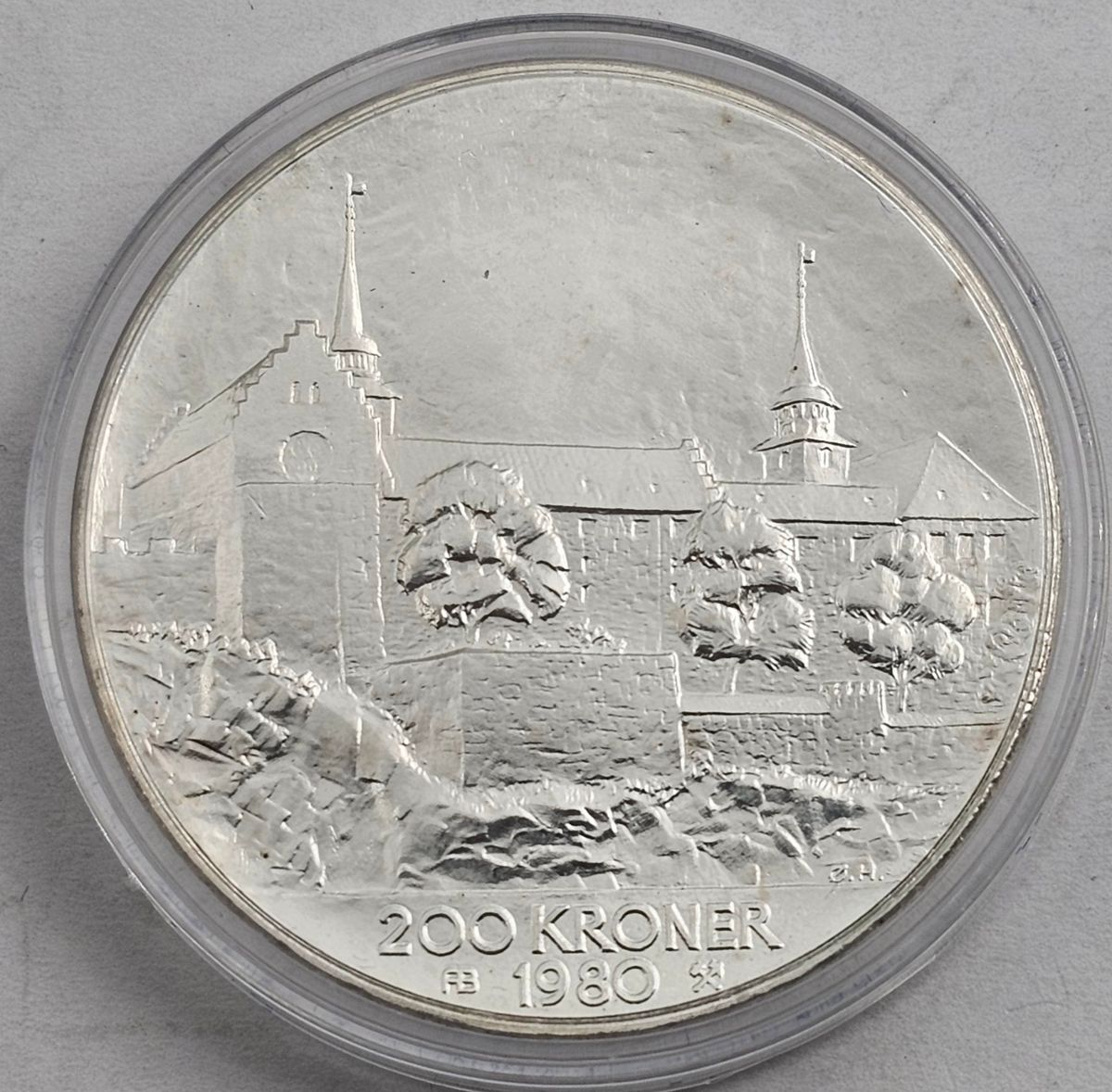 200 kr 1980 kv. 0 i plast kapsel