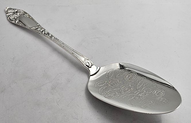 Hovedbilde Opphøyd rose: Kakespade 21 cm (1)