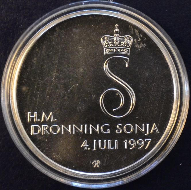 Hovedbilde Norge: Dronning Sonja